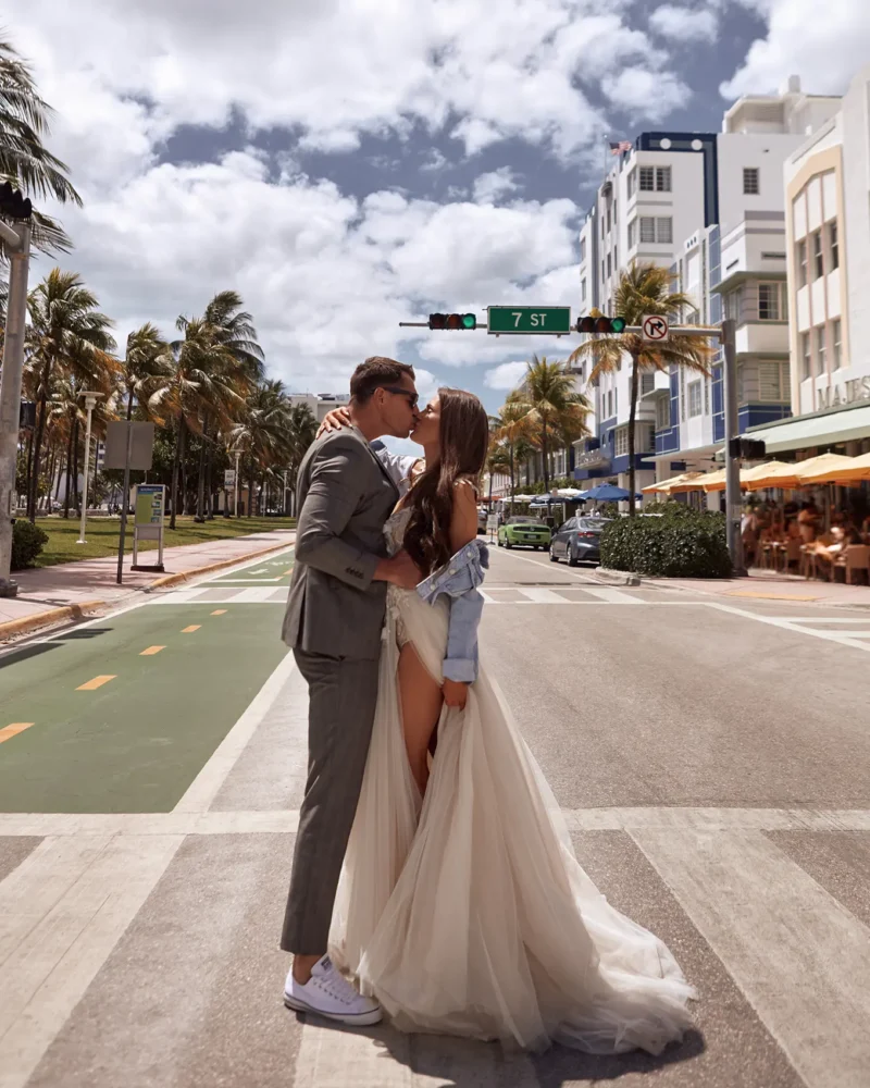 Romantic wedding photography in Miami